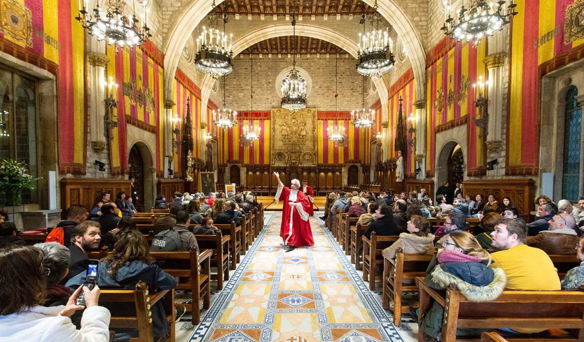 Espectáculo de títeres en el Ayuntamiento de Barcelona