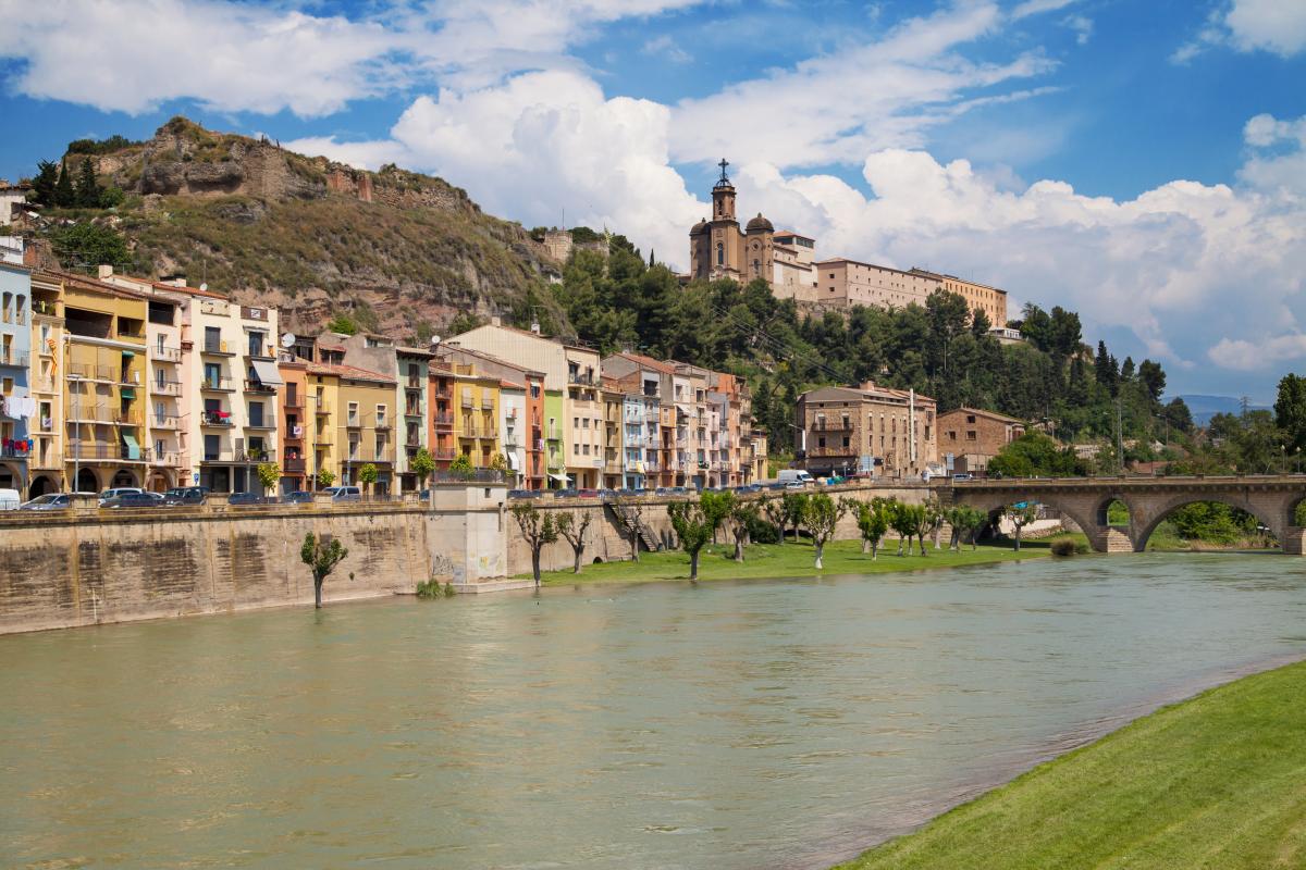 Revetlla de Sant Joan a Balaguer: festa holi, foc i música