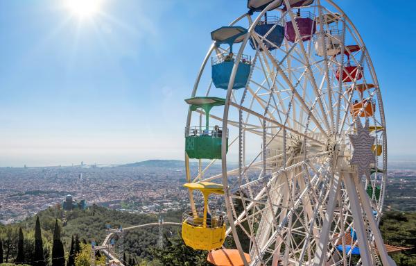 Parc del Tibidabo, emocions en família