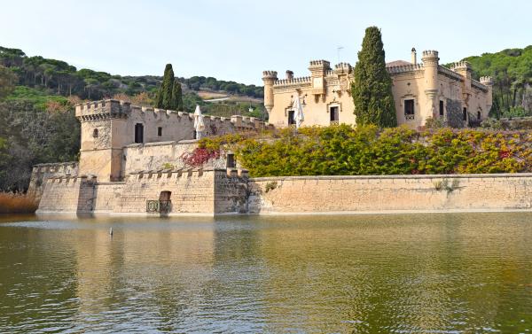 Castell i Jardins de Can Jalpí amb nens