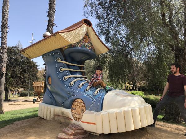 Parc de Francesc Macià, les escultures més gegants amb nens