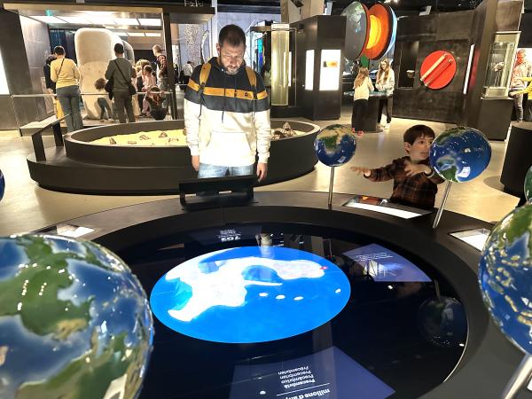 El Museo de la Ciencia: El CosmoCaixa Con niños