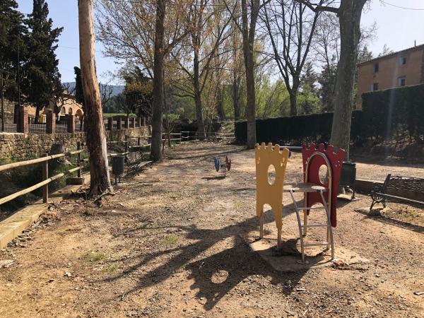 Ermita Mare de Deu dels Torrents | Área de ocio de la ermita de la Mare de Déu dels Torrents, en Vimbodí i Poblet. Foto: ESCAPADA AMB NENS | Área de ocio de la ermita de la Mare de Déu dels Torrents, en Vimbodí i Poblet. Foto: ESCAPADA AMB NENS | Área de ocio de la ermita de la Mare de Déu dels Torrents, en Vimbodí i Poblet. Foto: ESCAPADA AMB NENS