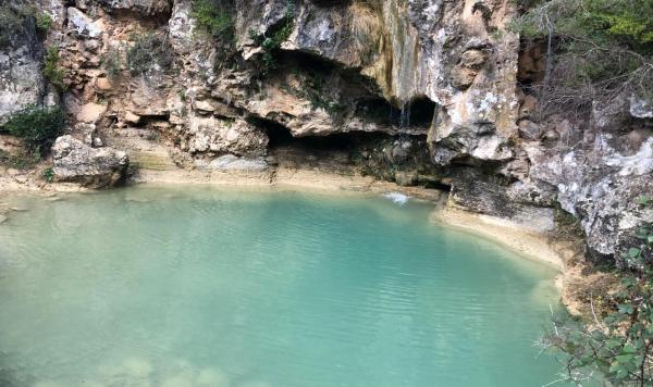 Piscinas naturales del Baix Camp con niños