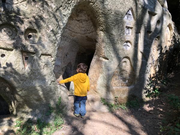 Les Cabanes d’en Garell, conegudes com les Cabanes de l’Argelaguer, un petit poblat de fusta a prop de Girona