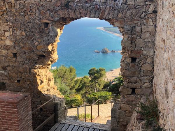 Castell de Sant Joan | ESCAPADAAMBNENS.COM