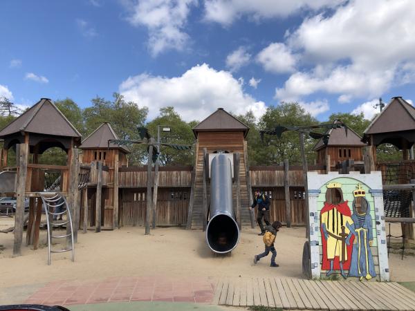 Parque de la plaza de la Fàbrica Nova, en Castellar del Vallès