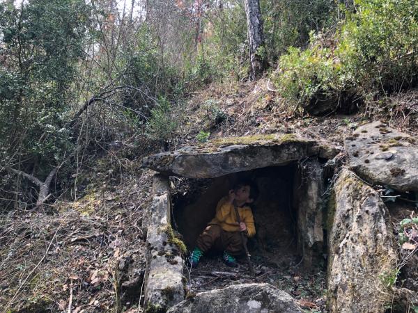 Ruta por la Necrópolis Neolítica del Llor Con niños