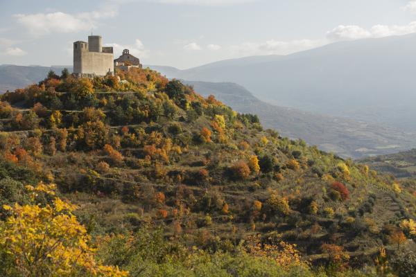 <span>6</span> Castells, esglésies romàniques i pobles amb història | Foto: Diputació de Lleida