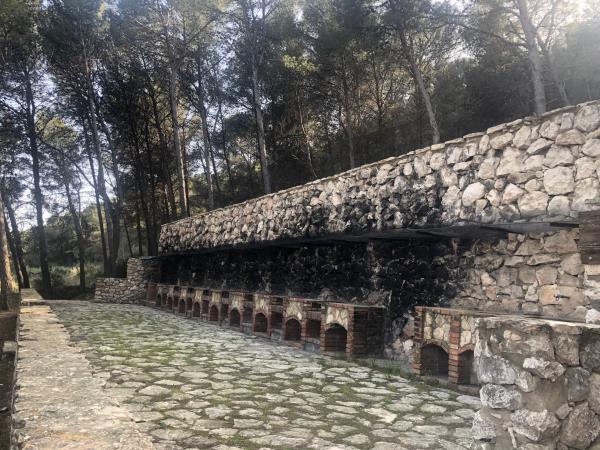 Àrea de lleure de l’ermita de Sant Josep | Àrea de lleure de l'ermita de Sant Josep, Montblanc. Foto: ESCAPADAAMBNENS.COM | Àrea de lleure de l'ermita de Sant Josep, Montblanc. Foto: ESCAPADAAMBNENS.COM | Àrea de lleure de l'ermita de Sant Josep, Montblanc. Foto: ESCAPADAAMBNENS.COM