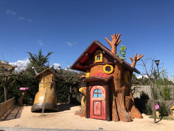 Parc màgic d'Almenar, un parc ple de fantasia amb nens