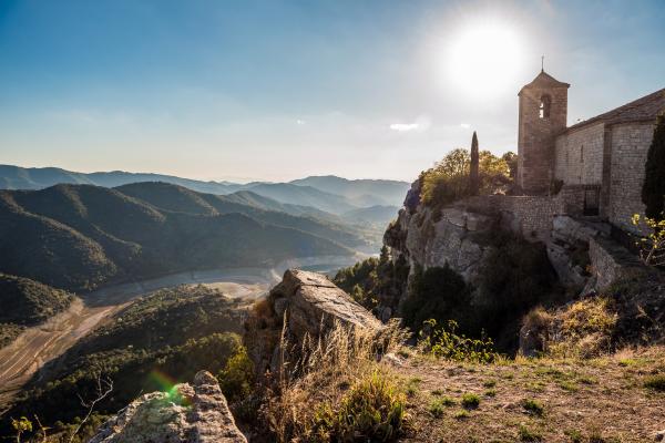 Conjunt històric i paisatgístic de Siurana amb nens