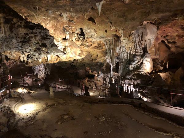 Las Cuevas Maravillas de Benifallet: aventuras en familia en el Baix Ebre | Coves Meravelles de Benifallet. Foto: ESCAPADAAMBNENS.COM