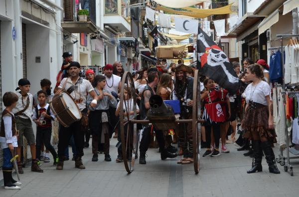 <span>2</span> Què amaguen les Illes Medes? Històries de pirates davant de l'Estartit | piratesicorsarisillesmedes.cat