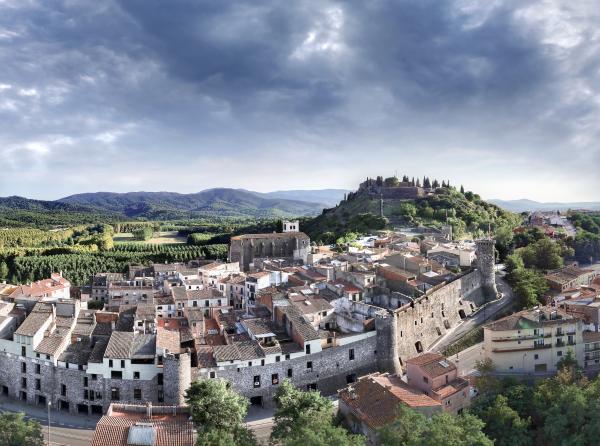 Visita guiada al Castillo de Hostalric | turismehostalric.cat