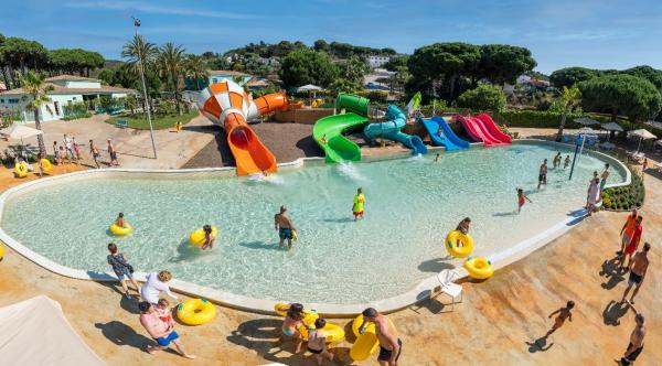 Aquadiver: El parc aquàtic per a tota la família, a Platja d’Aro