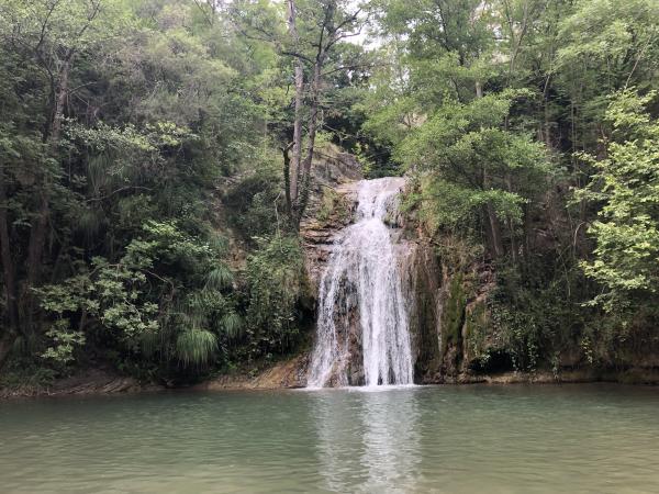 El gorg de Malatosca amb nens