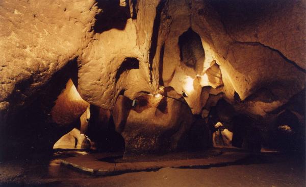 Cuevas del Toll Con niños