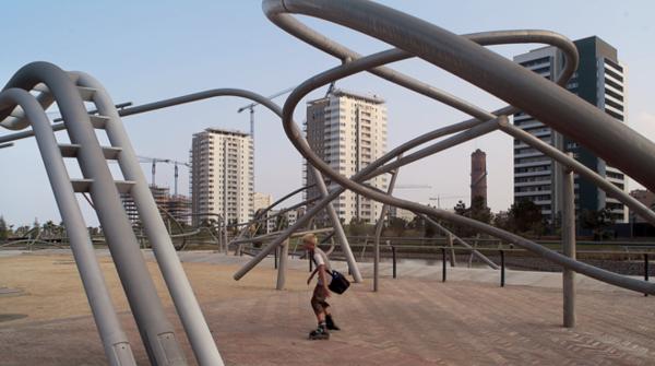 Amb àrea de pícnic i que connecta amb la platja | Foto: barcelona.cat