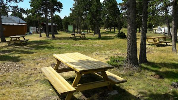 Picnic en la zona de la de Fontanera Con niños