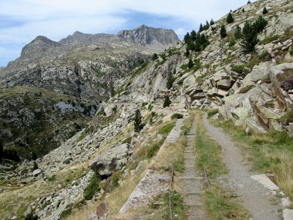 El camino de Sallente al Estany Gento, en la Vall Fosca | Ochi - wikiloc | miquelseu - wikiloc