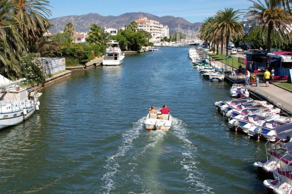 Un paseo en barca por Empuriabrava