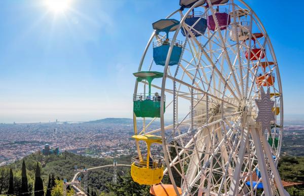 Parc d'atraccions del Tibidabo, emocions en família a Barcelona