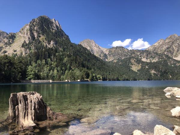 Seguimos hasta el lago de la Ratera