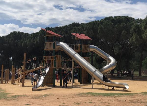 <span>4</span> Contacte amb la natura i joc al Parc de l'Hostal del Fum | Una imatge del Parc de l'Hostal del Fum. Foto: escapadaambnens