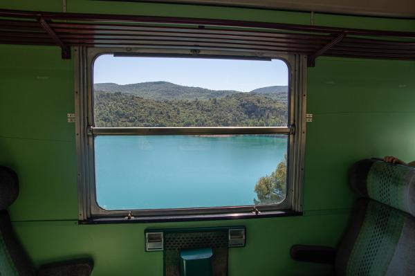 El Tren dels Llacs, en viaje entre lagos. túneles y montañas de Lleida