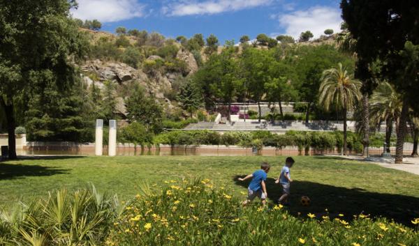Amb zona de pícnic i amb vistes excepcionals de Collserola | Foto: barcelona.cat
