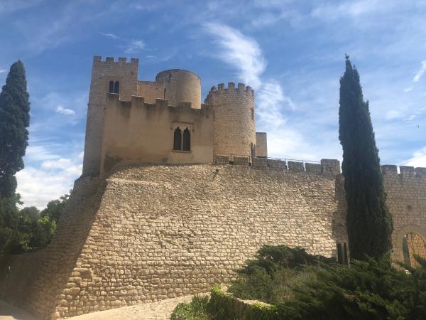 Castillo de Castellet | Castillo de Castellet, Castellet. Foto: ESCAPADAAMBNENS.COM