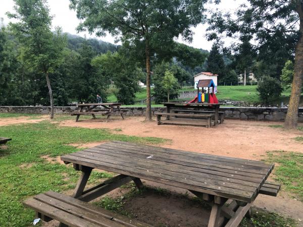 Zona de pícnic Parc del Passeig de Mossèn Lluís Suriñach