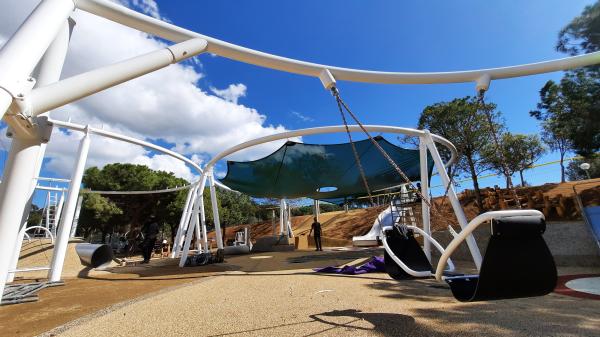 El Parc del Poblenou: una superàrea del joc amb nens