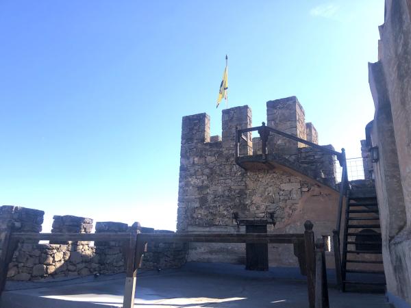 Castillo de Montsonís