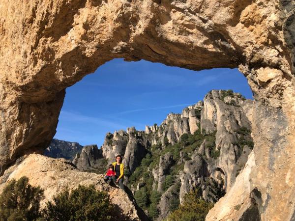 El Forat de la Vella i la Cova d'en Marc, dues excursions dins del Parc Natural dels Ports