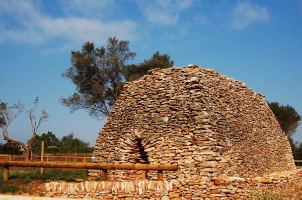 Barraca de l'Ametller amb nens