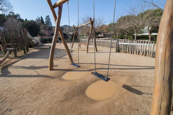 Parc de Marianao de Sant Boi de llobregat amb nens