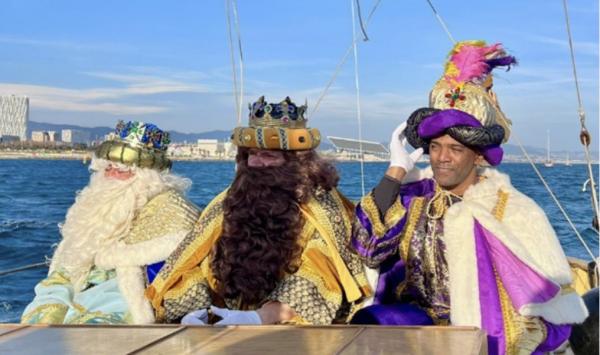 <span>4</span> Mapping 3D “Barcelona, vela y papel”: luz y fantasía para toda la familia | portolimpic.barcelona