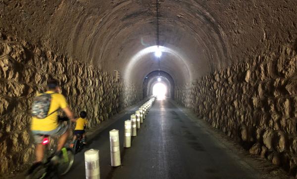 De Prat de Comte a la Fontcalda per la Via Verda